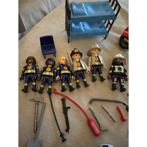 Playmobil Firefighter and police figures with accessories lot - Picture 4 of 4